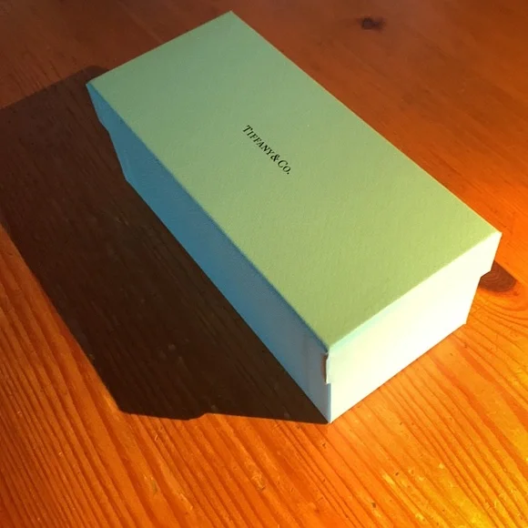 Tiffany &Co. Box 👗💍👓 - Picture 5 of 5